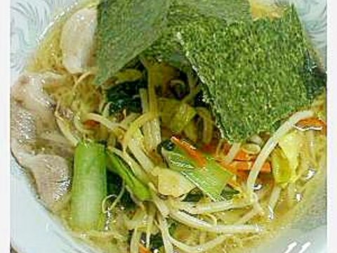 たっぷり野菜塩ラーメン